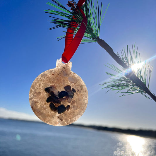 HOLIDAY ORNAMENT: Rock Heart